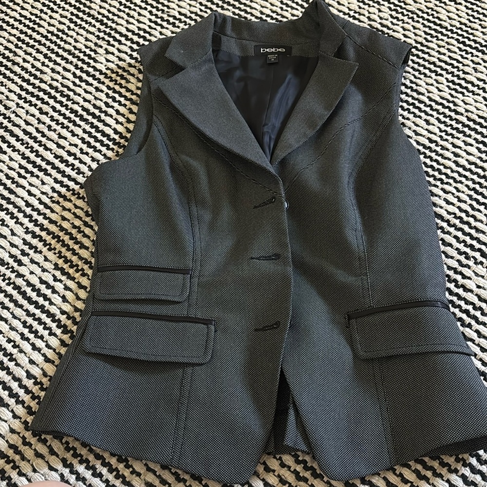 Aborable and unique Bebe vest.